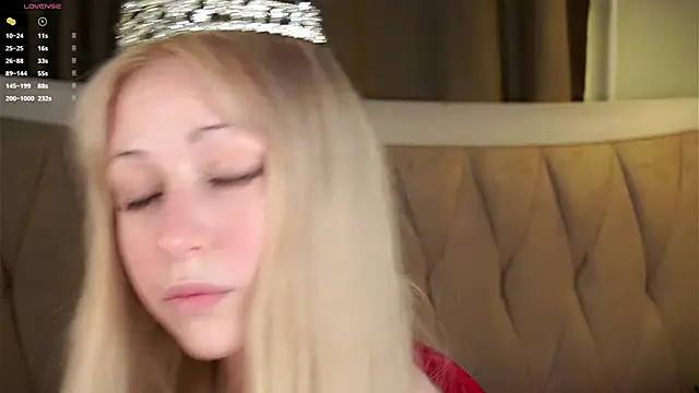 MarciDarugar online show from 12.04.25