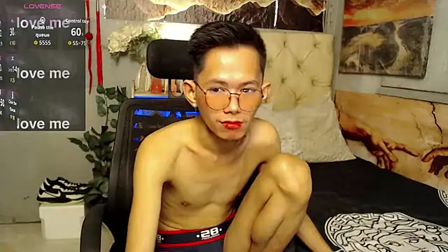 Snapshot of Skinny_CumLoader69 chatting on 09.21.25 Skinny CumLoader69 online show from 09.21.25
