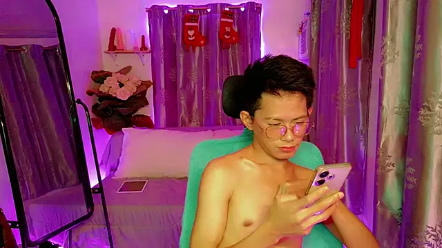 Skinny CumLoader69 online show from 11.23.25