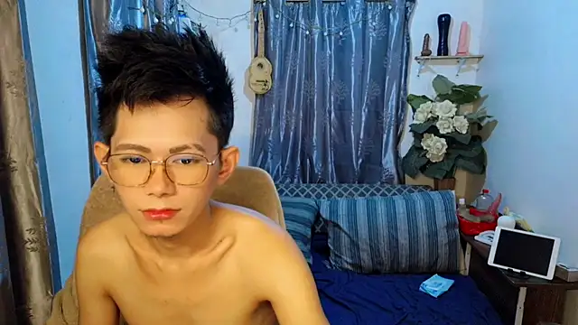 Skinny CumLoader69 online show from 02.06.26