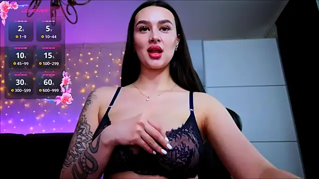 Veronica Larsson online show from 06.05.26