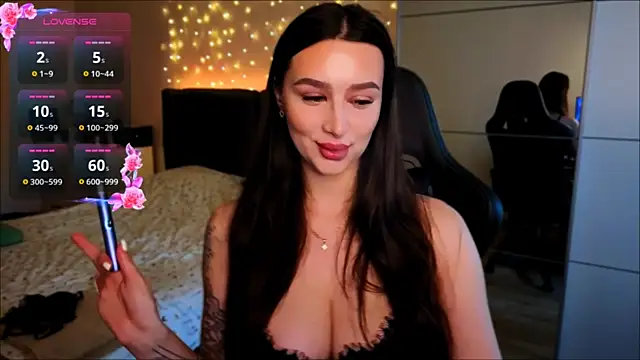 Veronica Larsson online show from 06.11.26