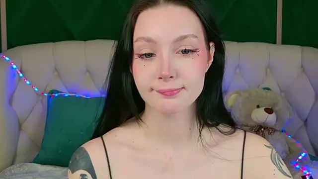 Goldy Stark online show from 02.12.26