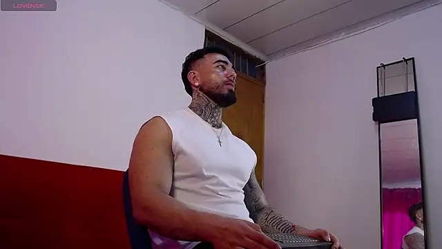 tommyblessd1 online show from 06.25.26