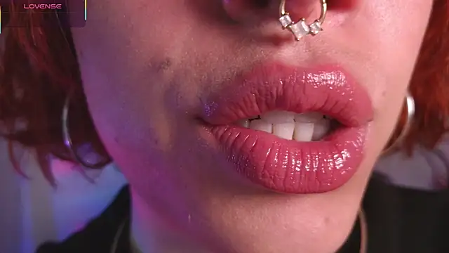 bri von dhara   online show from 05.12.26