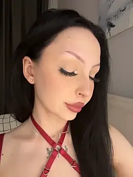 Lina Thornton  online show from 05.13.26