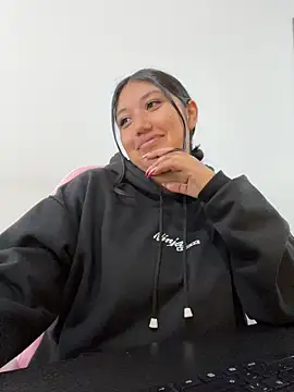 SharaRous online show from 02.17.26