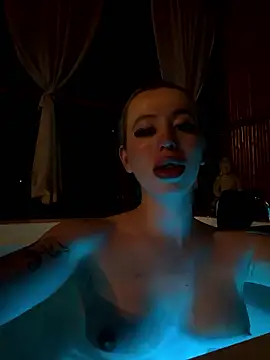 Snapshot of Sweet_Soffi chatting on 01.18.26 Sweet Soffi online show from 01.18.26