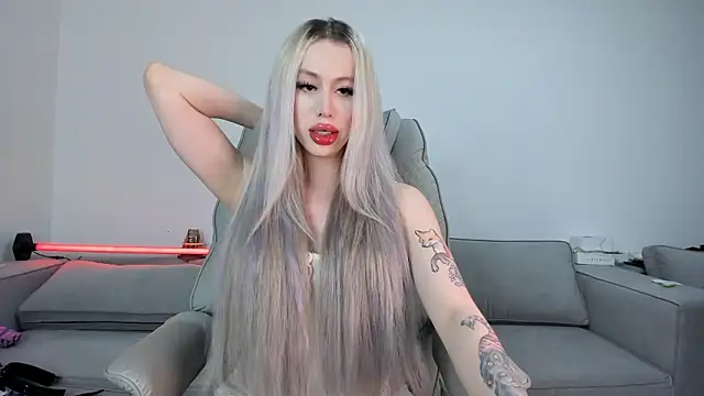 Snapshot of Sweet_Soffi chatting on 02.24.26 Sweet Soffi online show from 02.24.26