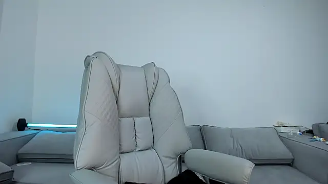 Snapshot of Sweet_Soffi chatting on 02.27.26 Sweet Soffi online show from 02.27.26