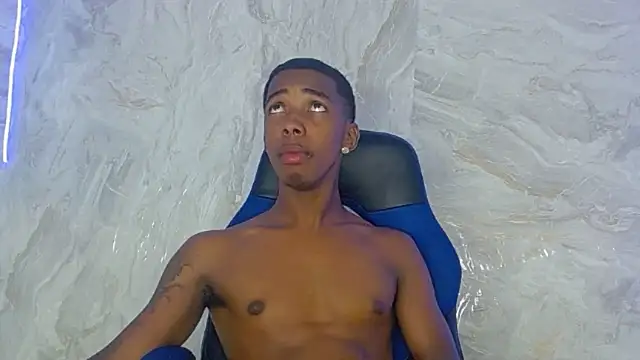 Snapshot of maicoljorda chatting on 09.09.25 maicoljorda online show from 09.09.25