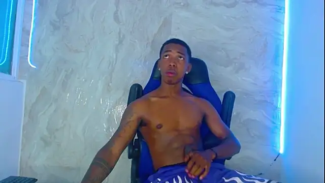 Snapshot of maicoljorda chatting on 09.11.25 maicoljorda online show from 09.11.25