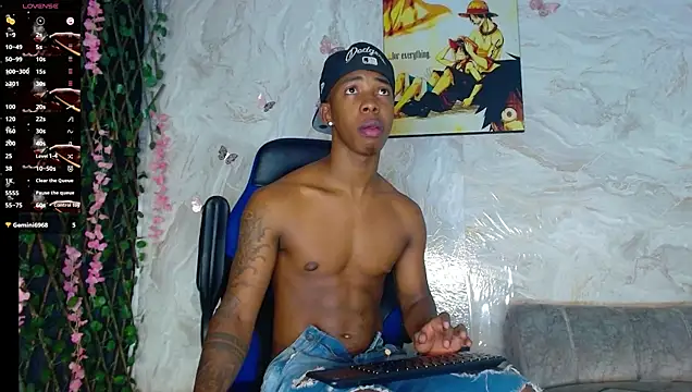 Snapshot of maicoljorda chatting on 10.29.25 maicoljorda online show from 10.29.25