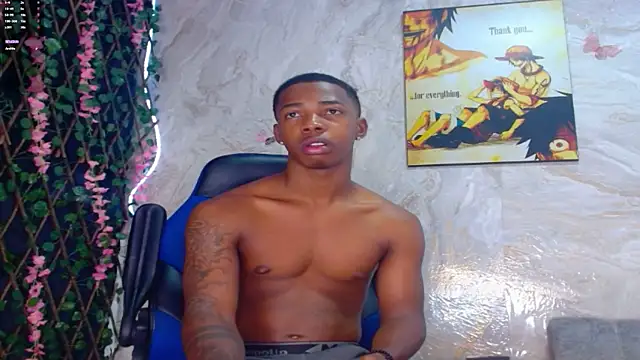 Snapshot of maicoljorda chatting on 11.05.25 maicoljorda online show from 11.05.25