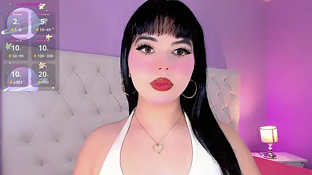 DaniielaV online show from 10.23.25