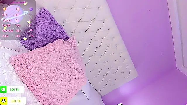 DaniielaV online show from 12.20.25