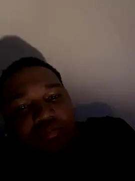 Snapshot of Junioorvideos chatting on 10.29.25 Junioorvideos online show from 10.29.25