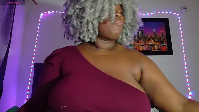 ebony NeighborMoans online show from 05.06.26
