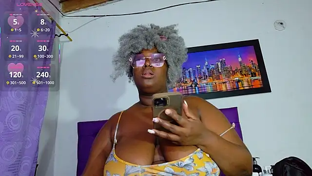ebony NeighborMoans online show from 08.05.26