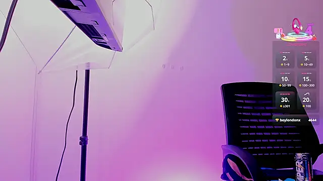 MiaaFarrel online show from 10.26.25