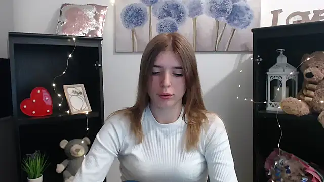 Snapshot of JuiceLips__ chatting on 10.01.25 JuiceLips online show from 10.01.25