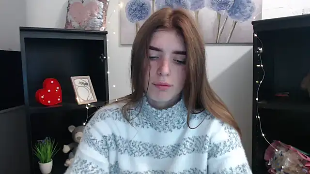 Snapshot of JuiceLips__ chatting on 10.23.25 JuiceLips online show from 10.23.25