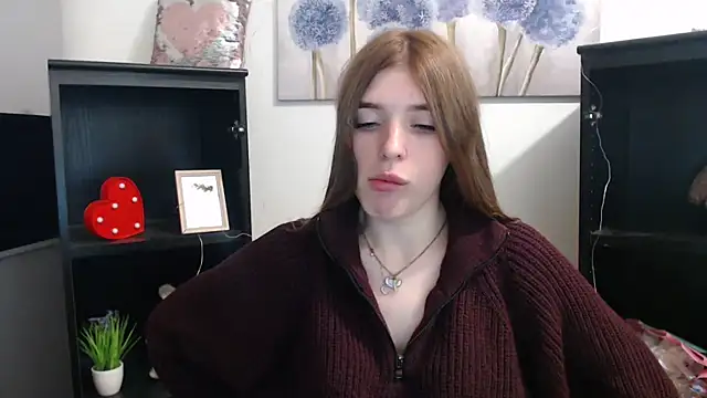 Snapshot of JuiceLips__ chatting on 10.29.25 JuiceLips online show from 10.29.25