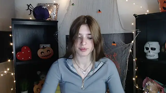 Snapshot of JuiceLips__ chatting on 11.03.25 JuiceLips online show from 11.03.25