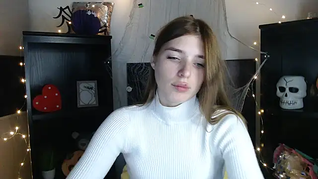 Snapshot of JuiceLips__ chatting on 11.06.25 JuiceLips online show from 11.06.25