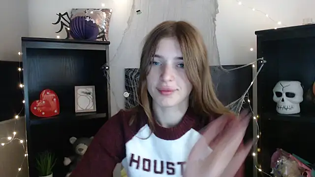 Snapshot of JuiceLips__ chatting on 11.07.25 JuiceLips online show from 11.07.25