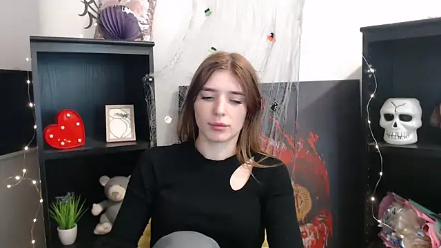 Snapshot of JuiceLips__ chatting on 11.12.25 JuiceLips online show from 11.12.25