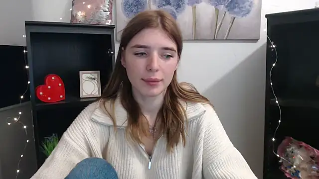 Snapshot of JuiceLips__ chatting on 11.13.25 JuiceLips online show from 11.13.25