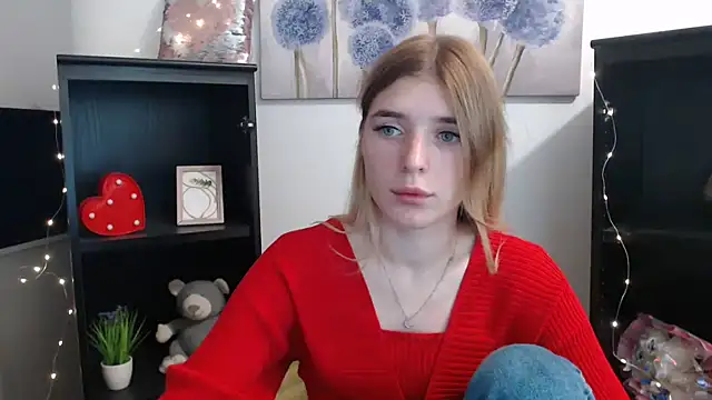 Snapshot of JuiceLips__ chatting on 11.24.25 JuiceLips online show from 11.24.25