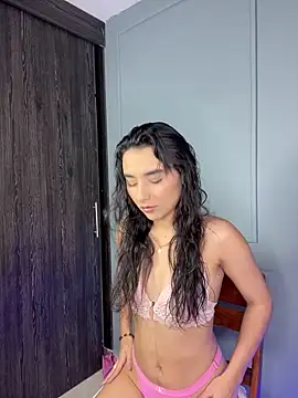 Snapshot of Zafira_Montiel chatting on 01.31.26 Zafira Montiel online show from 01.31.26