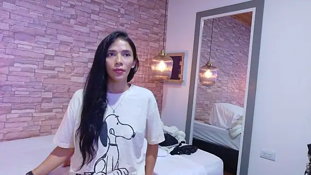 Martina thompson69 online show from 10.30.25