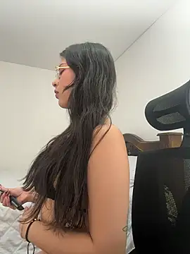 CatadeLuca online show from 02.04.26