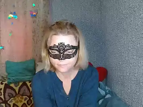 Miss Nona online show from 09.22.25