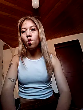 Snapshot of Anto_torres chatting on 09.11.25 Anto torres online show from 09.11.25