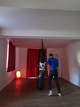 Snapshot of EyesNeverLies chatting on 12.14.25 EyesNeverLies online show from 12.14.25