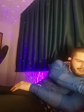 Snapshot of EyesNeverLies chatting on 03.03.26 EyesNeverLies online show from 03.03.26