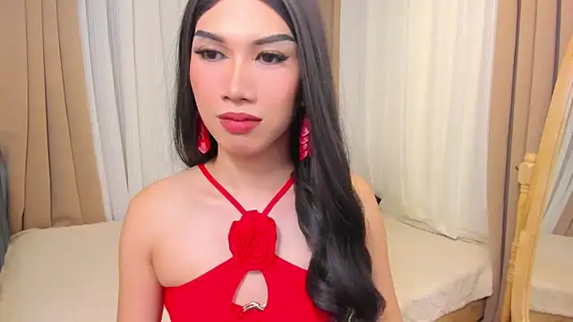 MaxCollins online show from 12.04.25