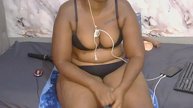EbonyPhatBooty online show from 04.22.26