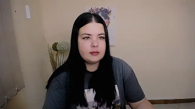 Snapshot of _Trisha_li chatting on 09.13.25 Trisha li online show from 09.13.25