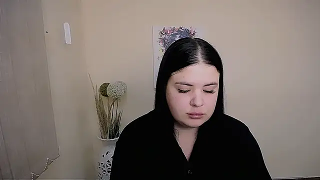 Snapshot of _Trisha_li chatting on 09.15.25 Trisha li online show from 09.15.25