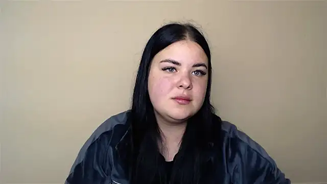 Snapshot of _Trisha_li chatting on 10.01.25 Trisha li online show from 10.01.25