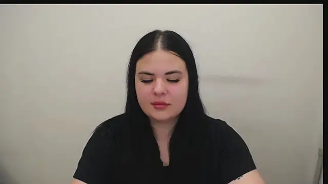 Snapshot of _Trisha_li chatting on 11.05.25 Trisha li online show from 11.05.25