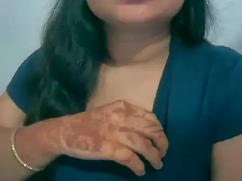 Snapshot of Saniya_K chatting on 10.29.25 Saniya K online show from 10.29.25