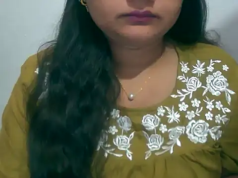 Snapshot of Saniya_K chatting on 11.08.25 Saniya K online show from 11.08.25