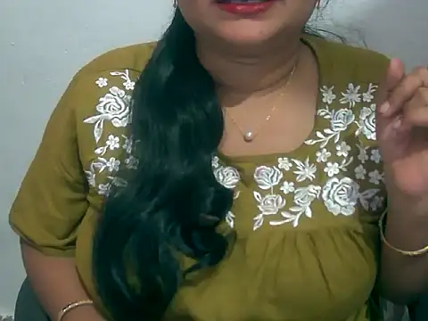 Snapshot of Saniya_K chatting on 11.17.25 Saniya K online show from 11.17.25