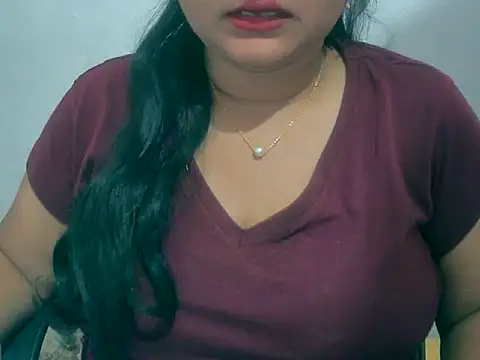 Snapshot of Saniya_K chatting on 12.15.25 Saniya K online show from 12.15.25